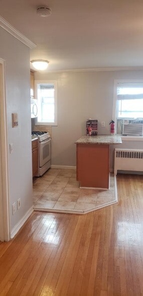Building Photo - 210 Woodcliff Ave