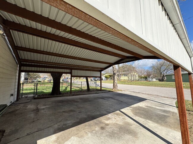 Building Photo - 4-Bedroom Home for Rent in Copperas Cove