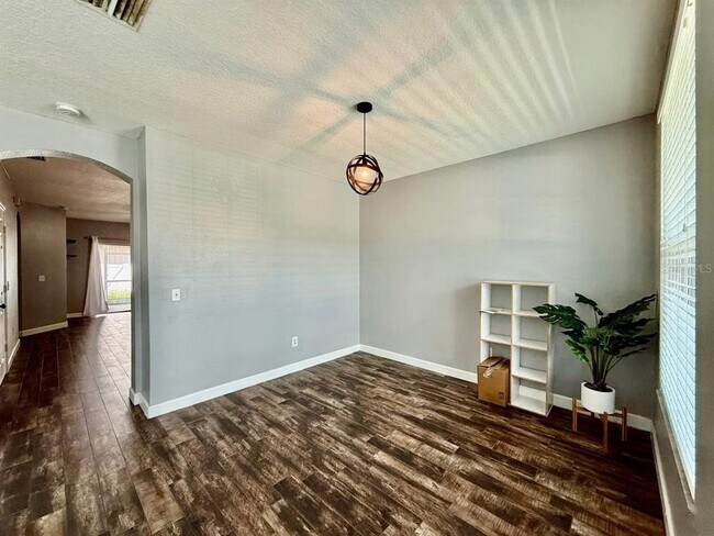 Building Photo - 3421 Santa Rita Ln