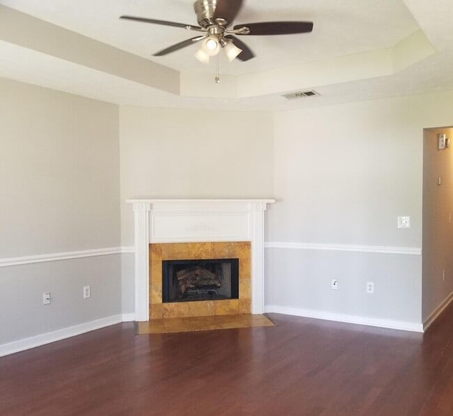 Building Photo - 1537 Chelsea Ln