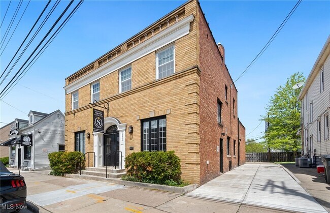 Building Photo - 12900 Madison Ave