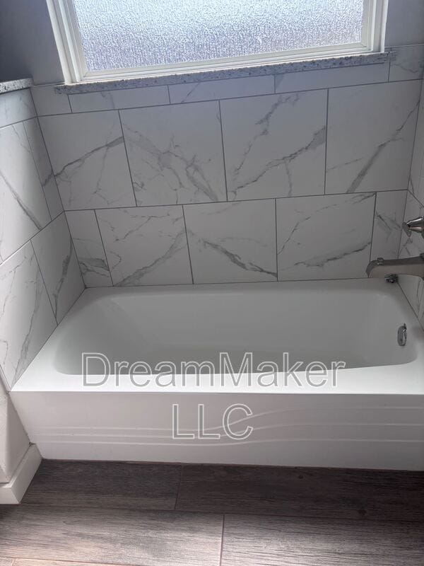 Building Photo - 5256 Red Maple Ave