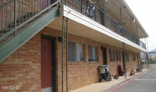 Building Photo - 416 Summit Ave