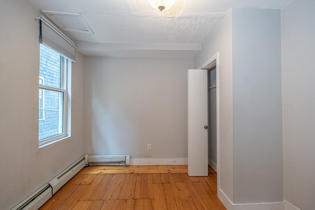 Building Photo - 63 Mozart St