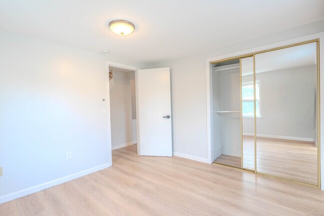 Building Photo - 56 Leonard St