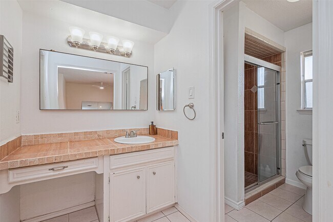 Building Photo - 8018 Zimmermann Dr