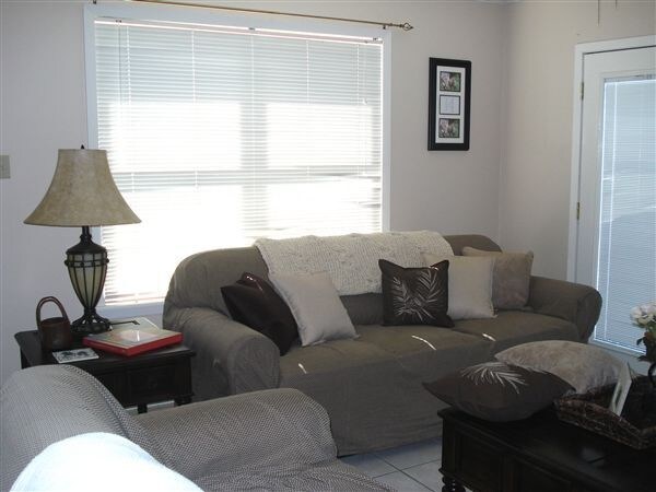 Building Photo - 3 br, 2 bath Duplex - A&R Duplexes - Sprin...
