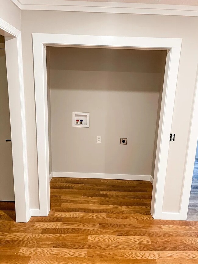 Building Photo - 59 St Johns Ave