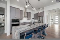 Building Photo - Stunning 5-bedroom, 4.5-bath home