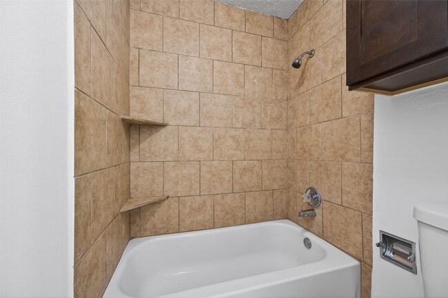 Building Photo - 2603 Shady Bayou Ln