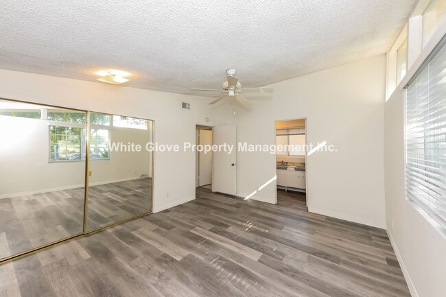 Building Photo - Spacious 4 Bedroom Anaheim Home