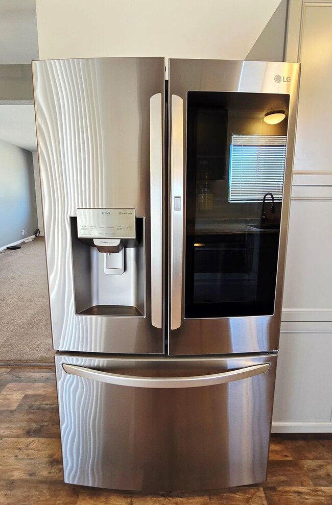 Building Photo - Cozy 3 Bedroom 1.5 Bathroom Near The Natio...