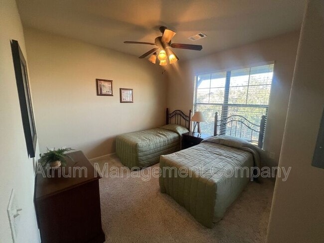 Building Photo - 903 Charo Pkwy