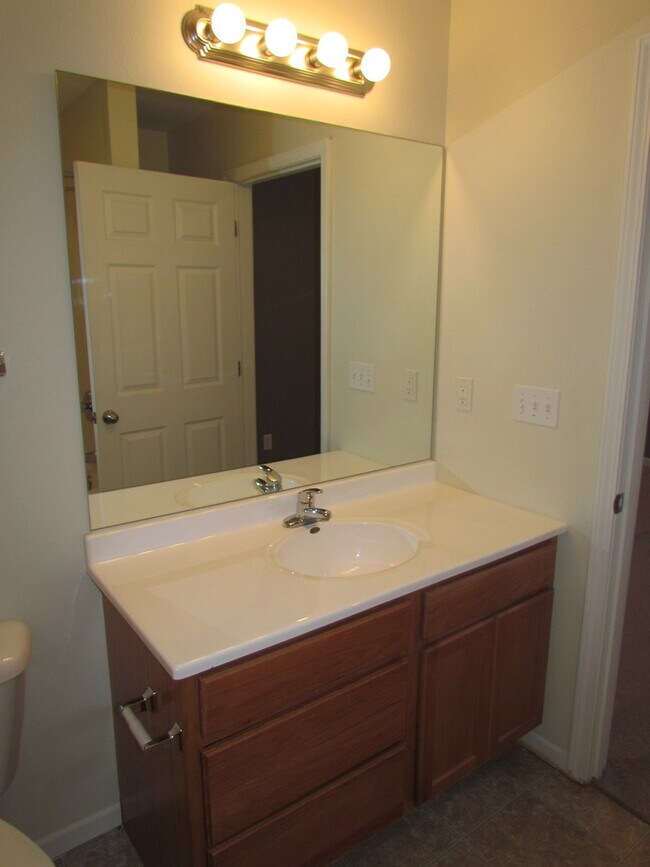 Building Photo - 15908 Tracker Ln