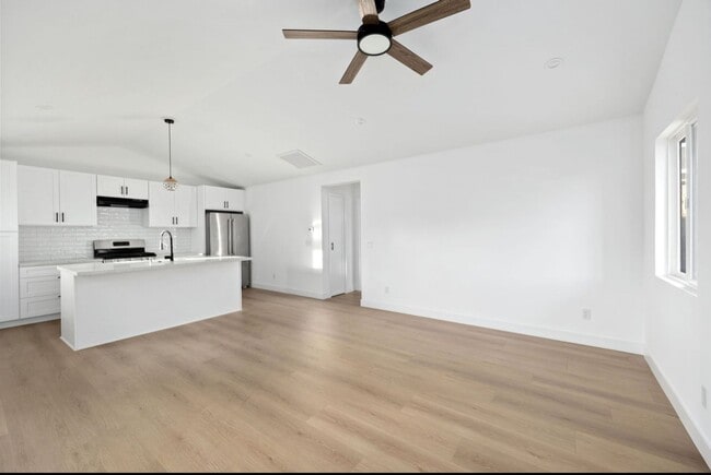 Building Photo - 1 Bedroom 1 bath Brand New Cottage $3,950 ...