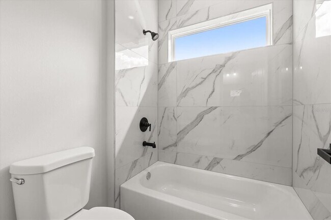 Building Photo - 6761 SW 151 Loop