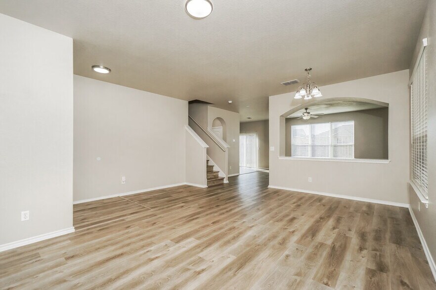 Building Photo - 11118 Geneva Ford