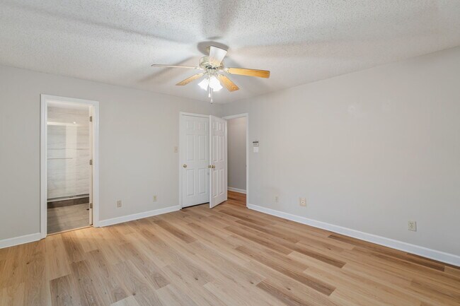 Building Photo - 8815 Brucewood Ln