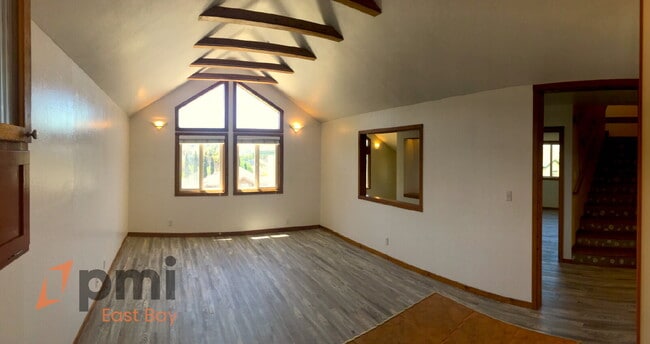 Building Photo - 539 Palms Dr