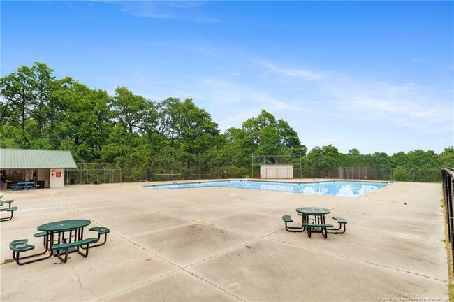 Building Photo - 132 Cedar Ln