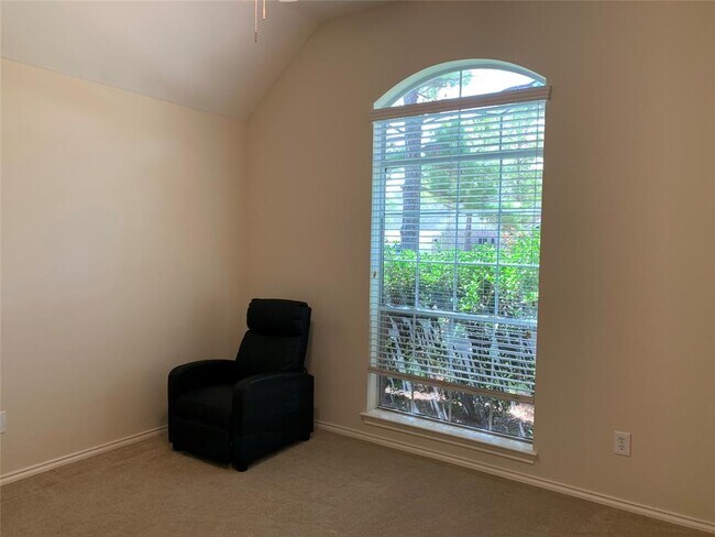 Building Photo - 3023 Aspen Ln