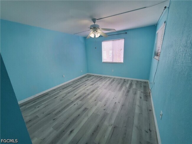 Building Photo - 1055 Palm Ave