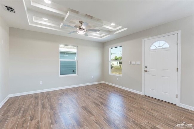 Building Photo - 12 E St