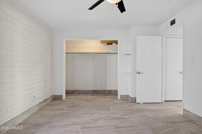 Building Photo - 2925 N 38th St