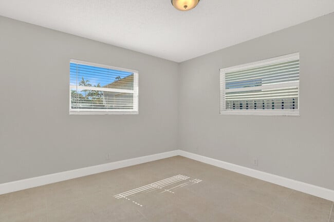 Building Photo - 8392 Pinto Dr