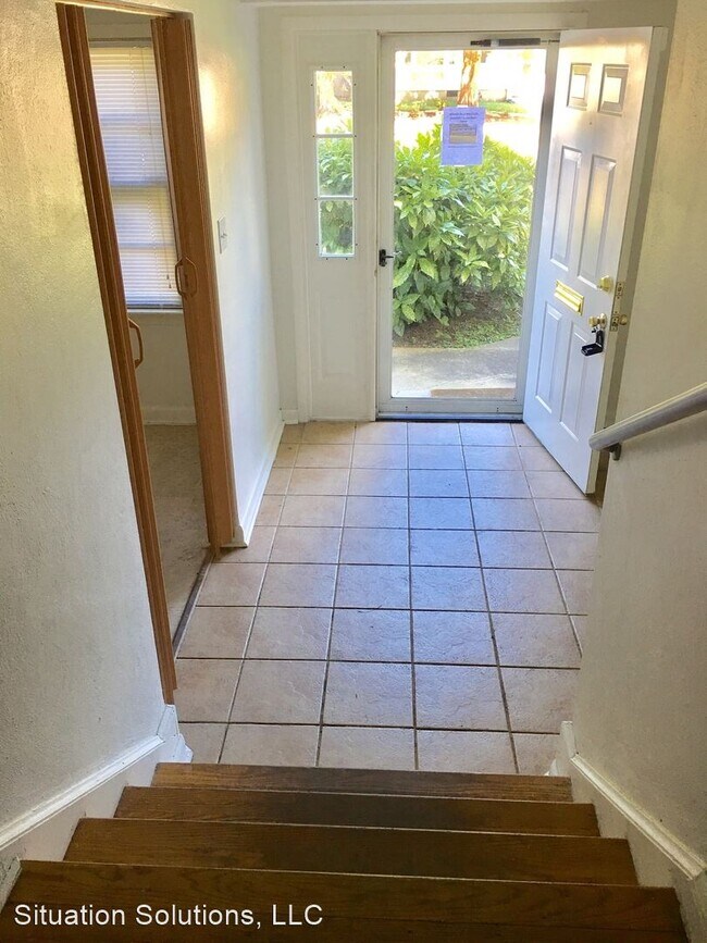 Building Photo - 3 br, 2 bath House - 1033 Georgetown Rd