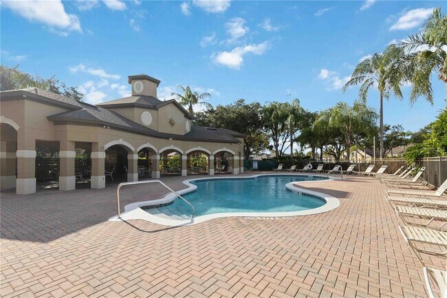 Building Photo - 9797 Portofino Dr