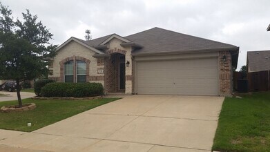 Building Photo - Spacious 4 Bedroom in Eagle Mountain ISD