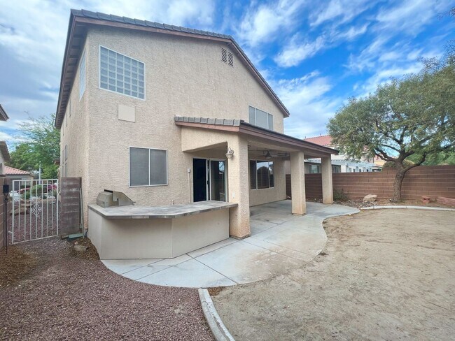 Building Photo - Southwest Rustic Charmet