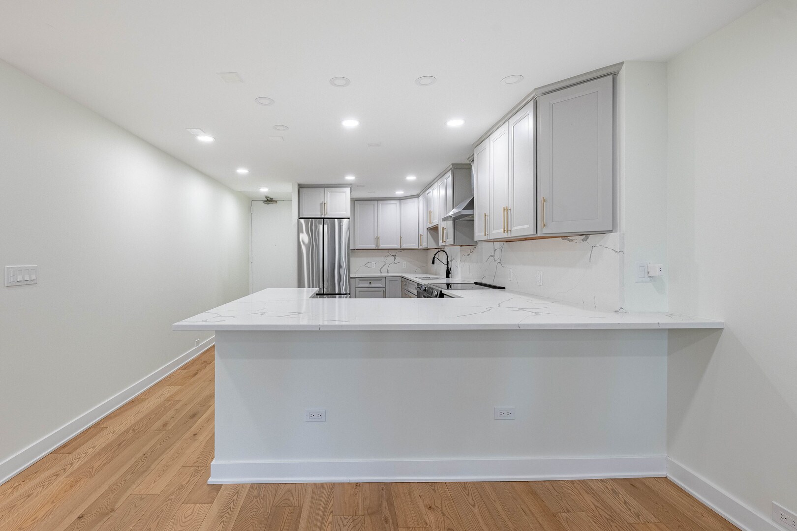 Building Photo - 405 N Wabash Ave