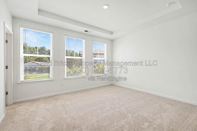 Building Photo - 1812 Alexander Village Main Dr