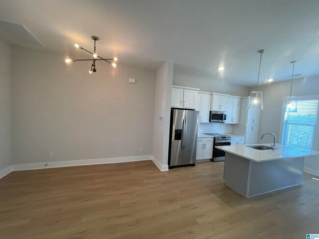 Building Photo - 4882 Silas Ave