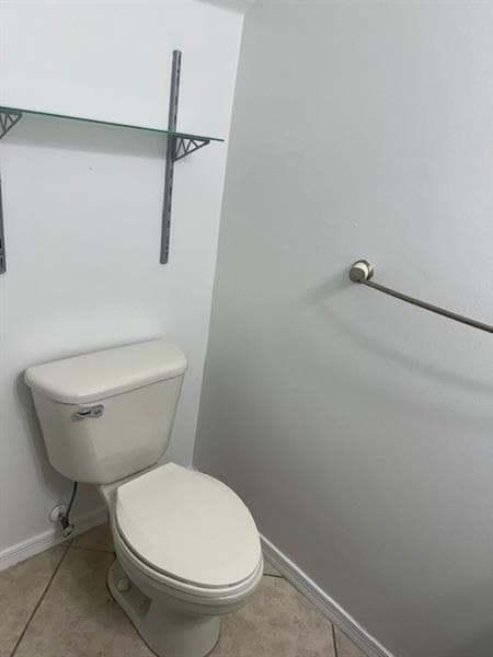 Building Photo - 7813 Sanibel Dr