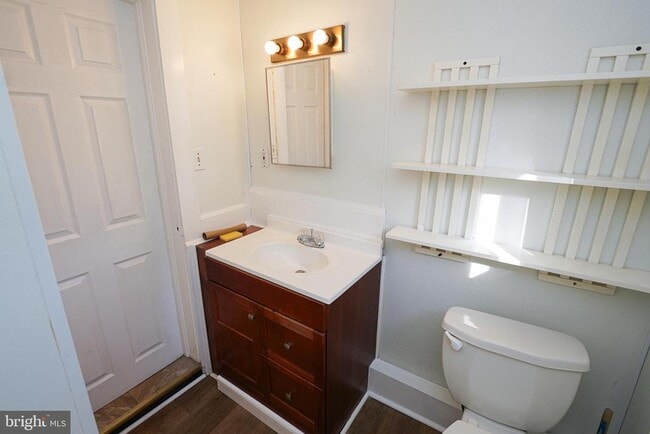 Building Photo - 303 E Main St