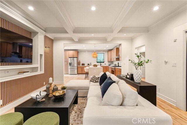 Building Photo - 5558 Edgewood Pl