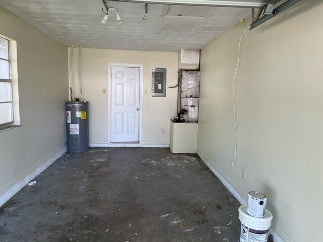 Building Photo - 1411 Montana Ave