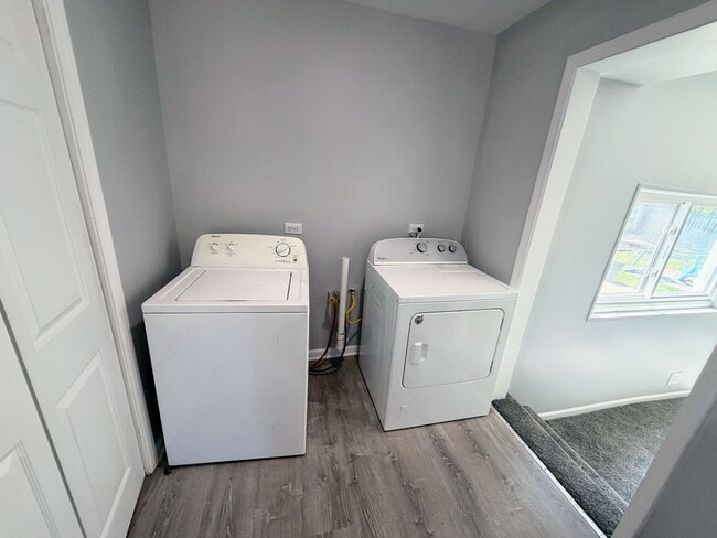 Building Photo - 622 N Garfield St