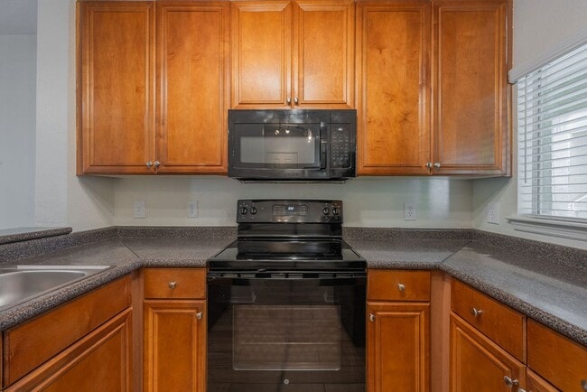 Building Photo - Ponte Vedra Beach 2nd Floor Condo Serene Water Views Private Beach Access and (1) Car Garage