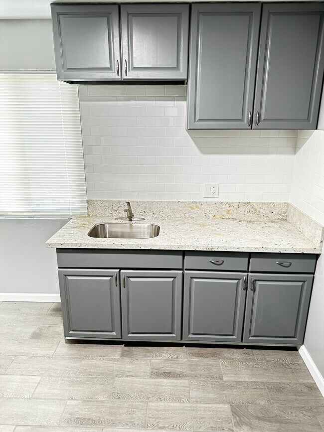 Granite countertops - 149 Marina Way