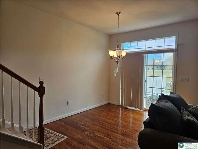 Building Photo - 311 Blue Sage Dr