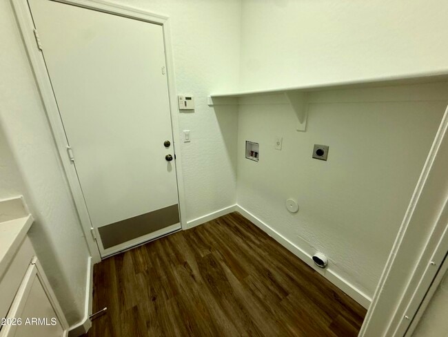 Building Photo - 15238 W Custer Ln