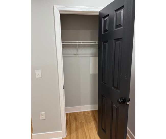 Building Photo - 1628 Benhill Ave