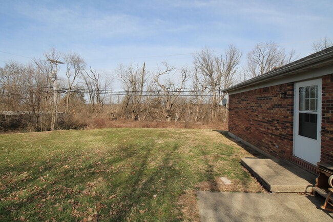 Building Photo - 124 Henry Ct