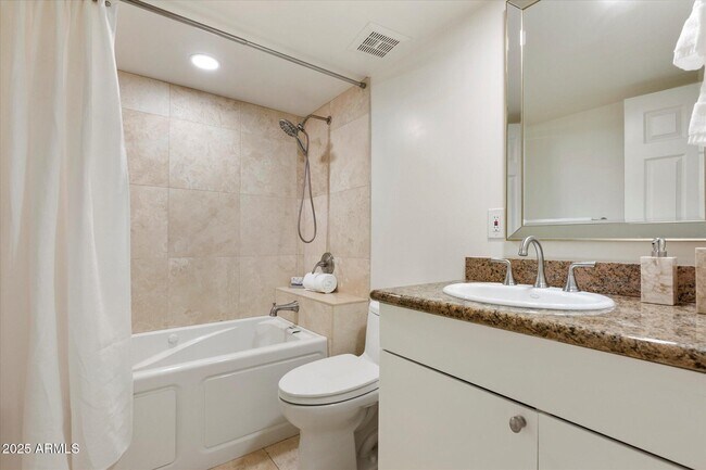 Building Photo - 5132 N 31st Way