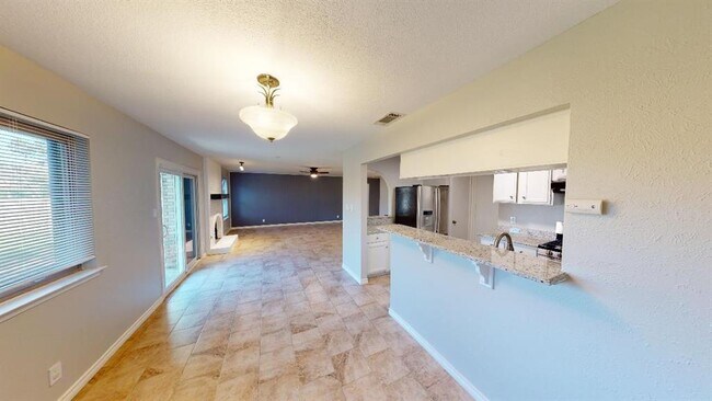 Building Photo - 10214 Missel Thrush Dr