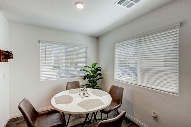 Building Photo - Modern Comfort in Las Vegas: 3-Bedroom Gem with Pool Access